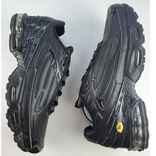 Nike TN Triple Black Airmax.
