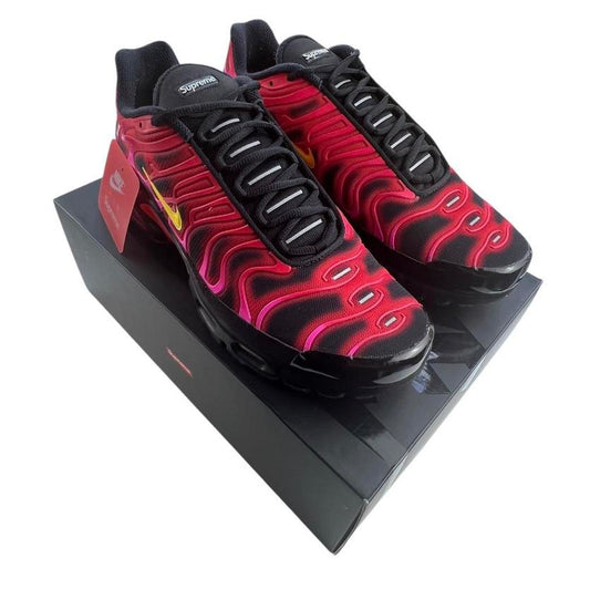 Nike X Supreme TNs.