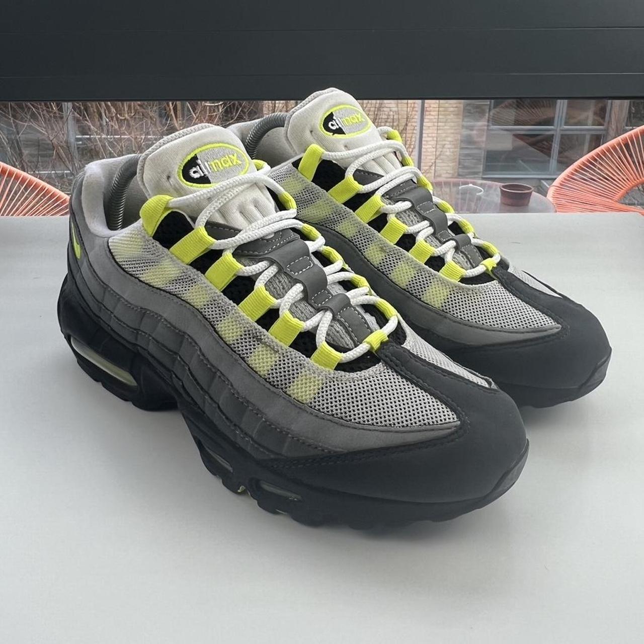 Nike Airmax 95 “ Neon ”