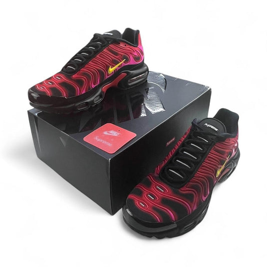 Nike X Supreme TNs.