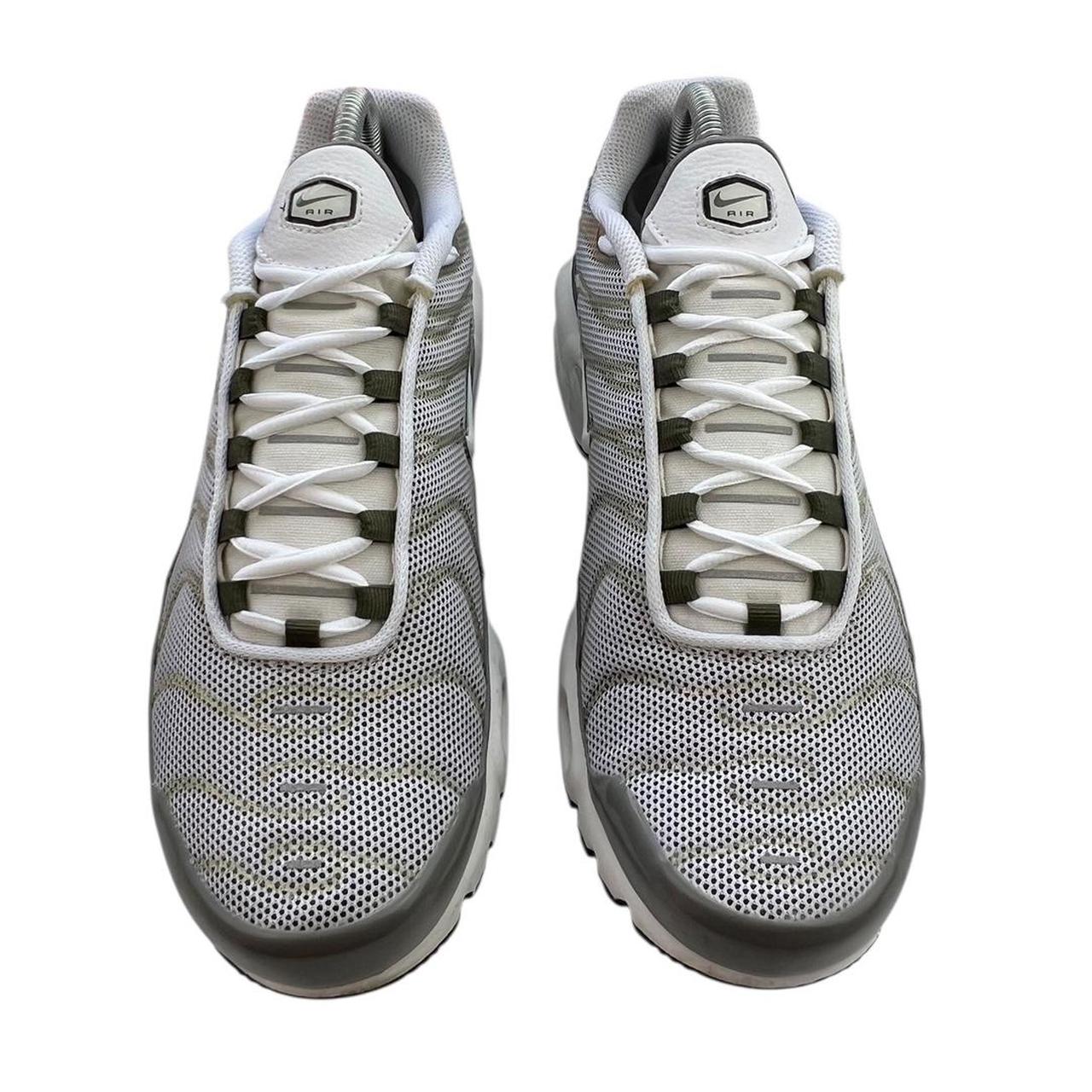 Nike TN Airmax “Photon Dust ” .