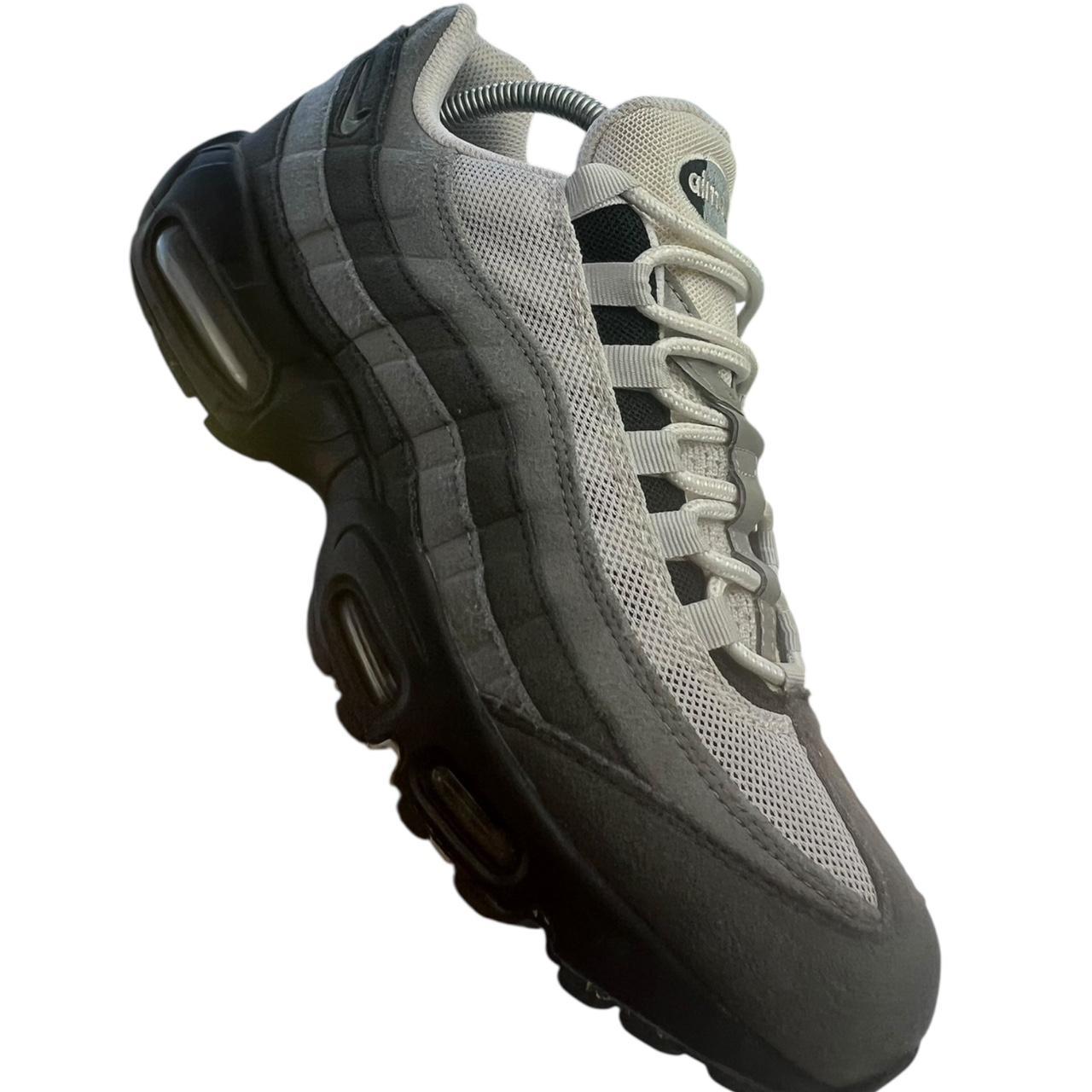 Nike Airmax 95 “Grey Jewel ”