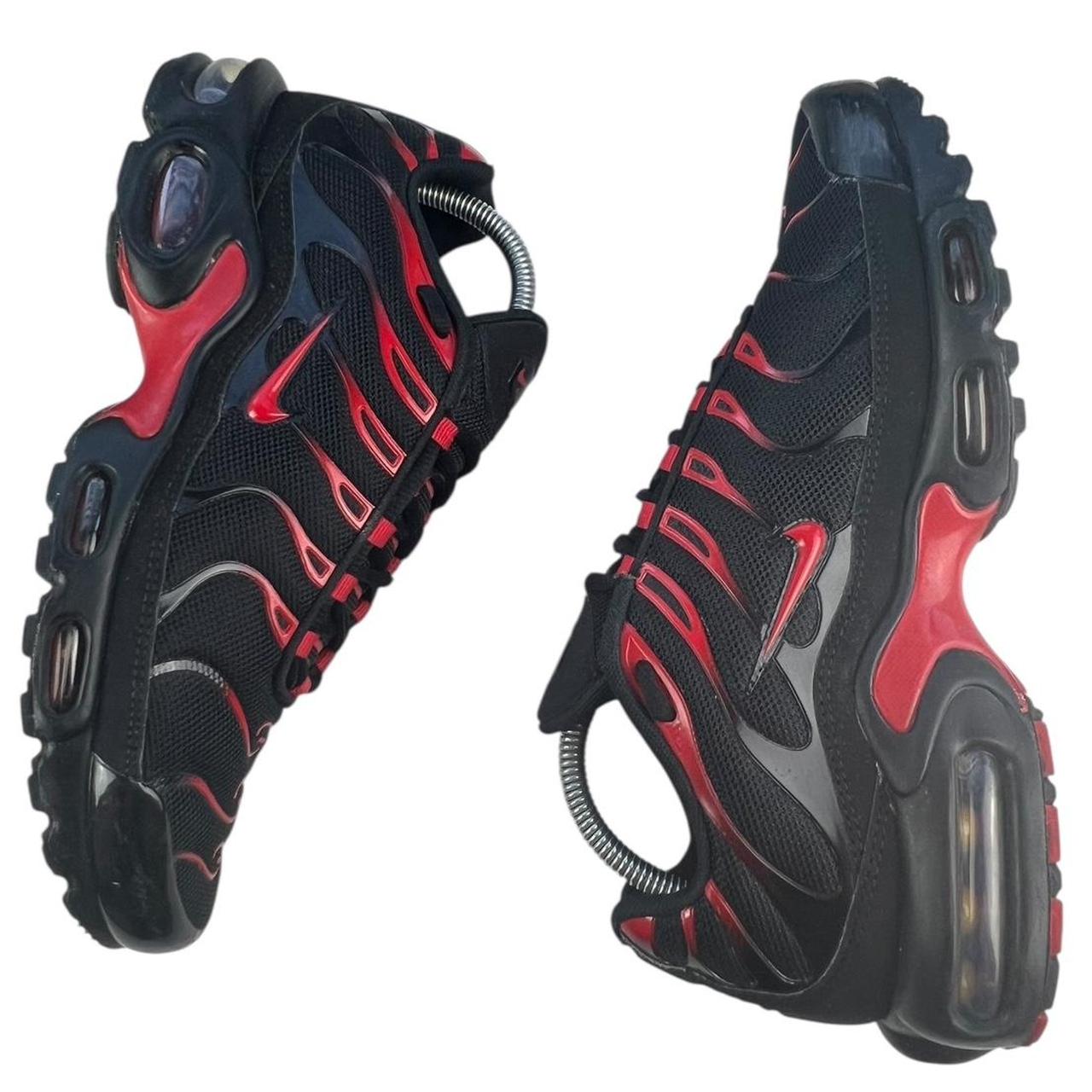 Nike TN Plus “Bred”.