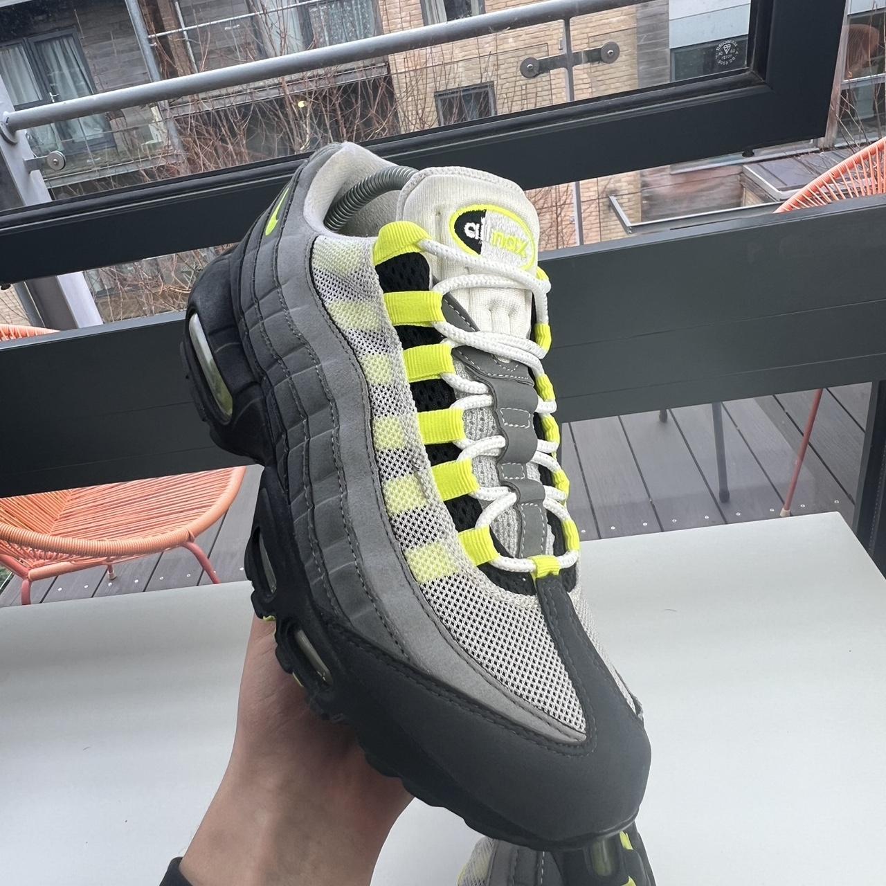Nike Airmax 95 “ Neon ”