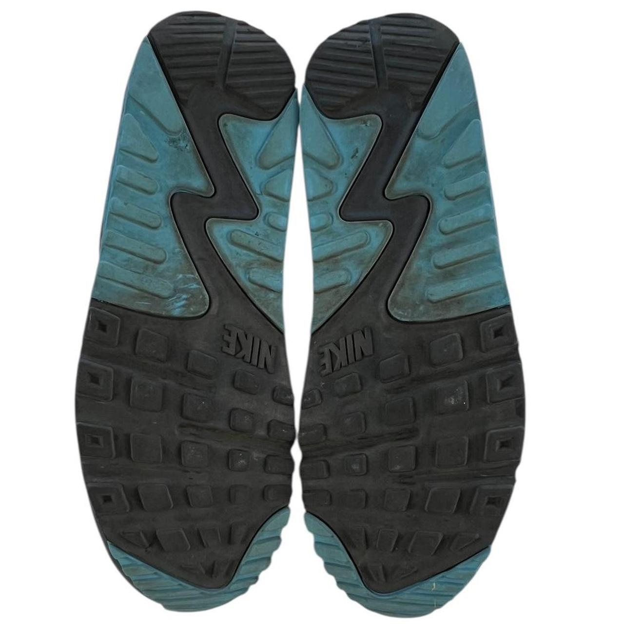 Nike X Undefeated Airmax 90